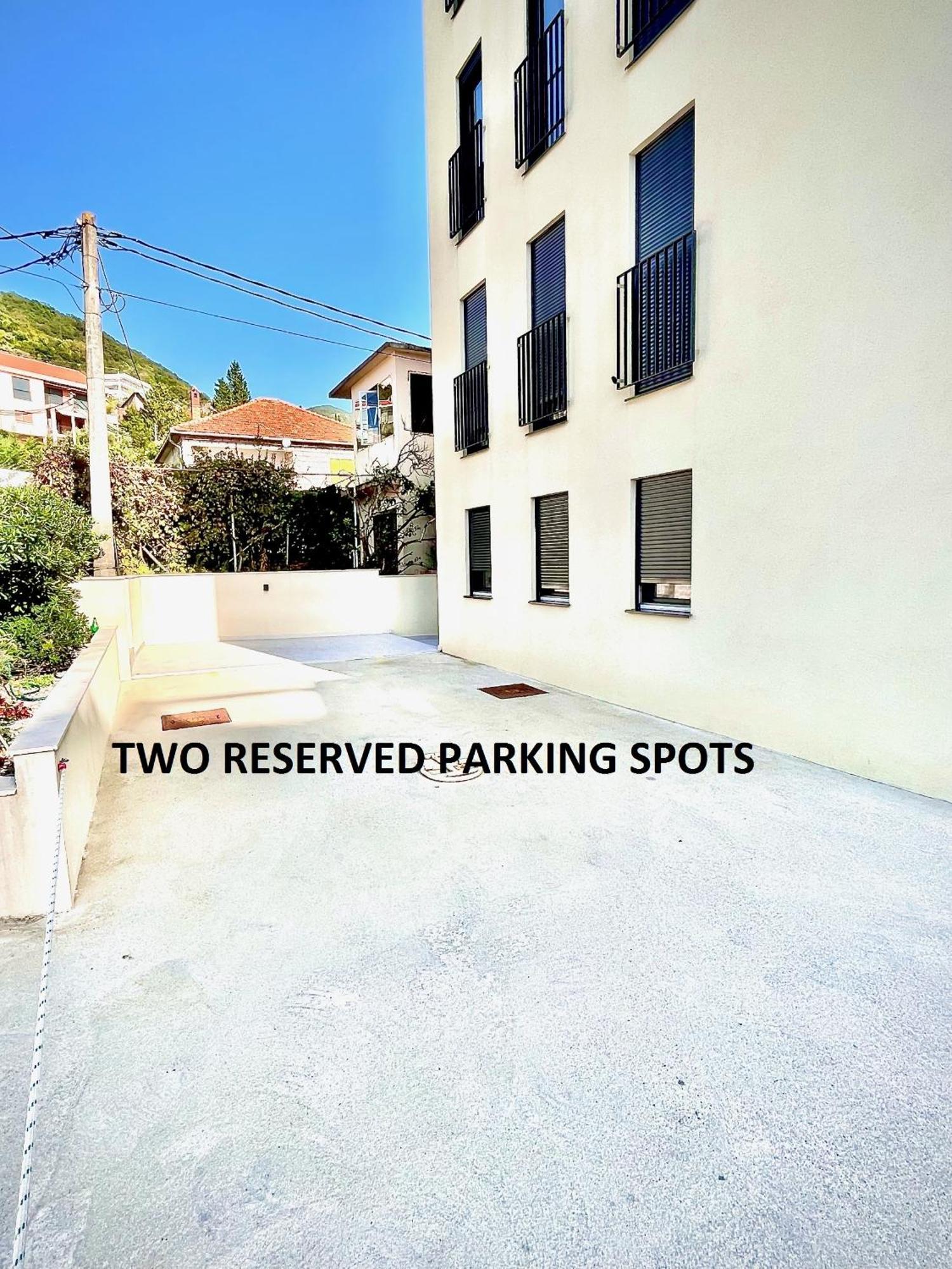 Fides Stylish Apartments Tivat With Pool Buitenkant foto