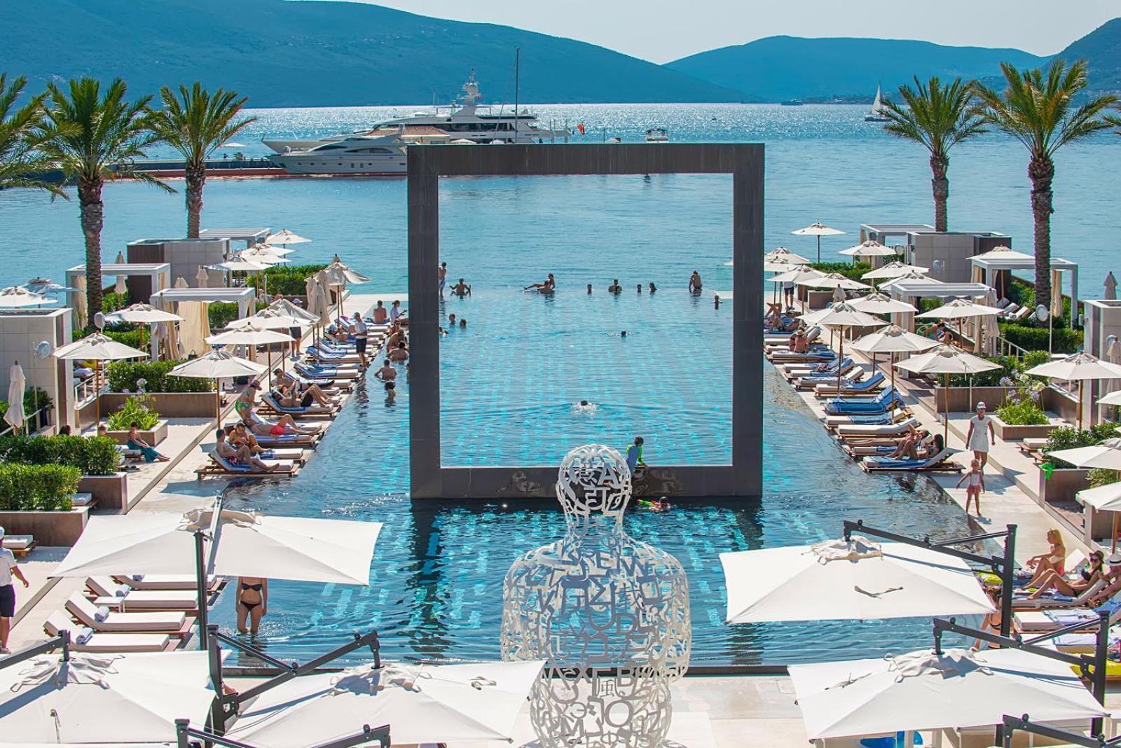 Fides Stylish Apartments Tivat With Pool Buitenkant foto